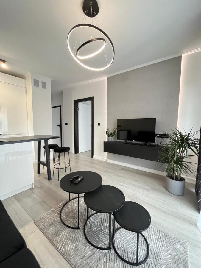 Ferienwohnung Trzy Pokoje Mieszkanie W Nowej Dzielnicy Wroclawia Exterior foto